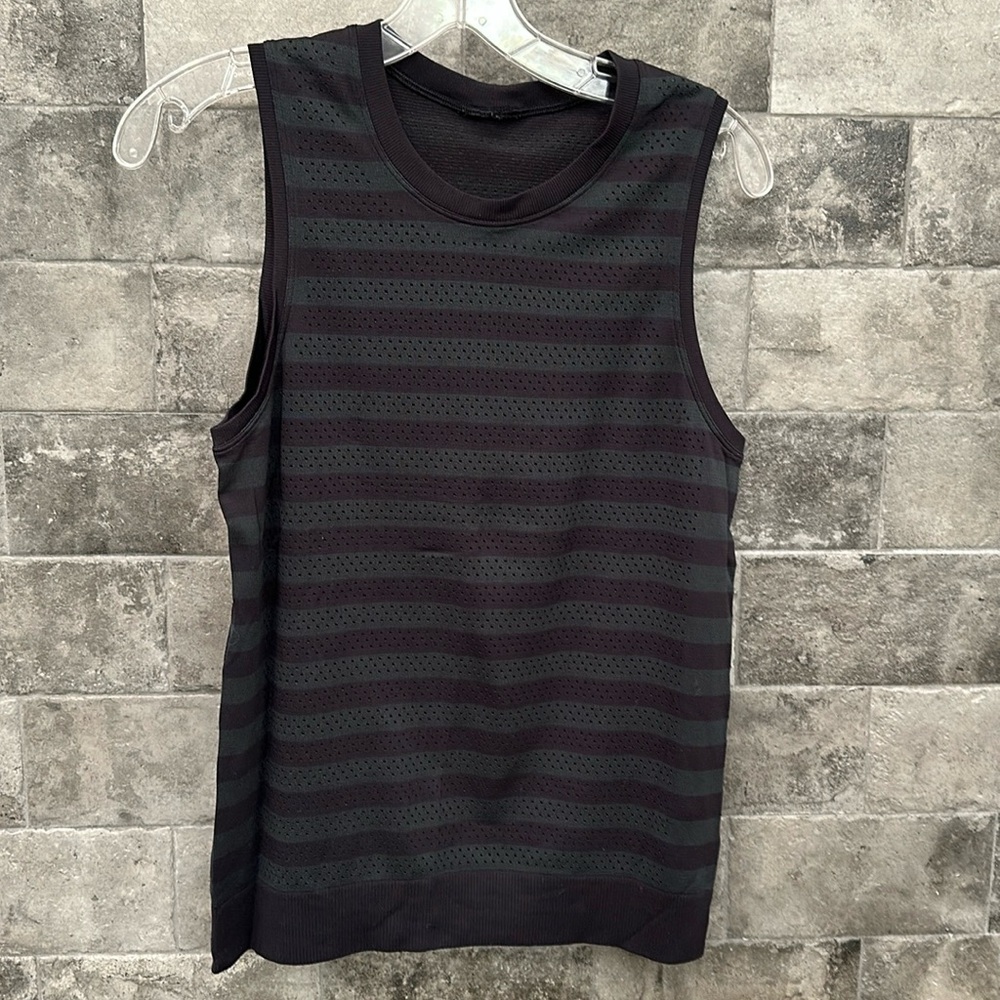 Lululemon Swiftly Tech Tank